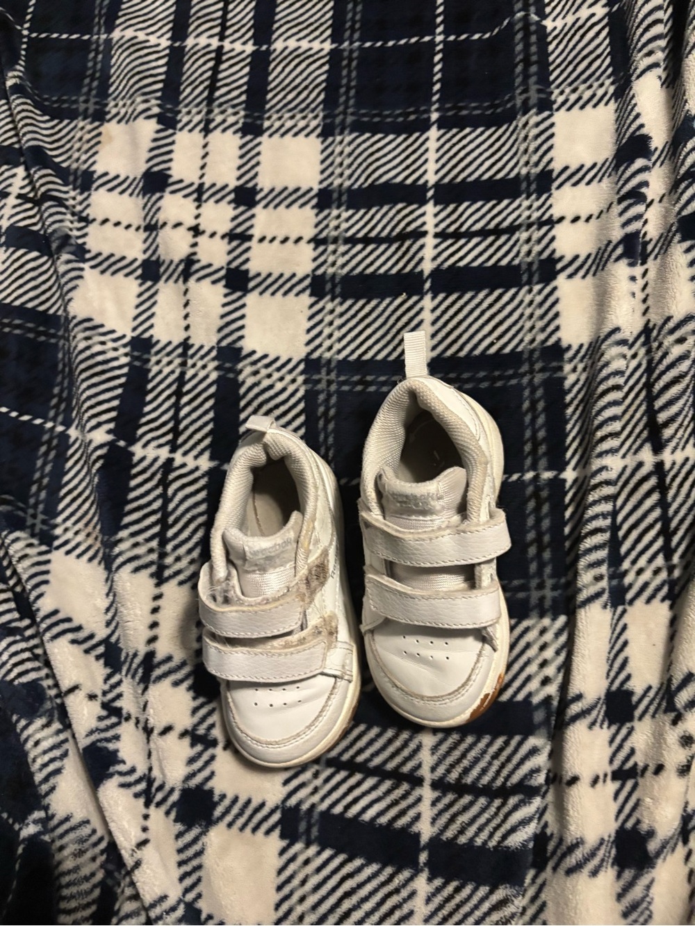 Reebok White Kids Velcro Sneakers